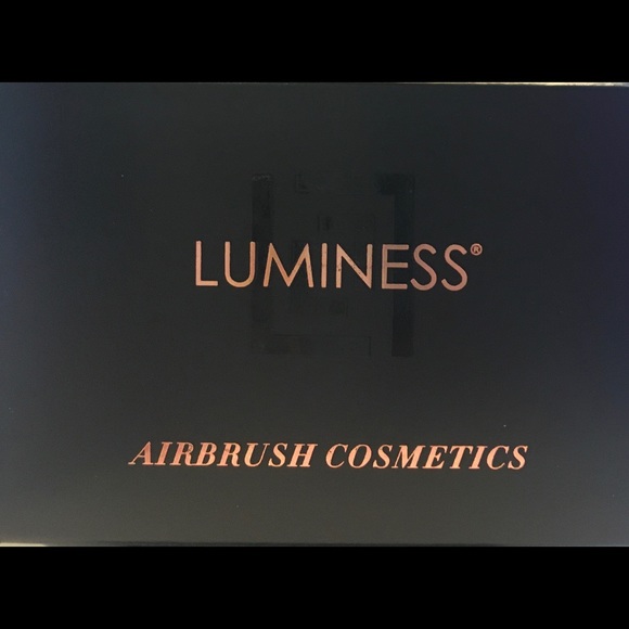🌷Bundles Made🎄ICON PRO Luminess Airbrush Make-Up system💋 - Picture 9 of 9
